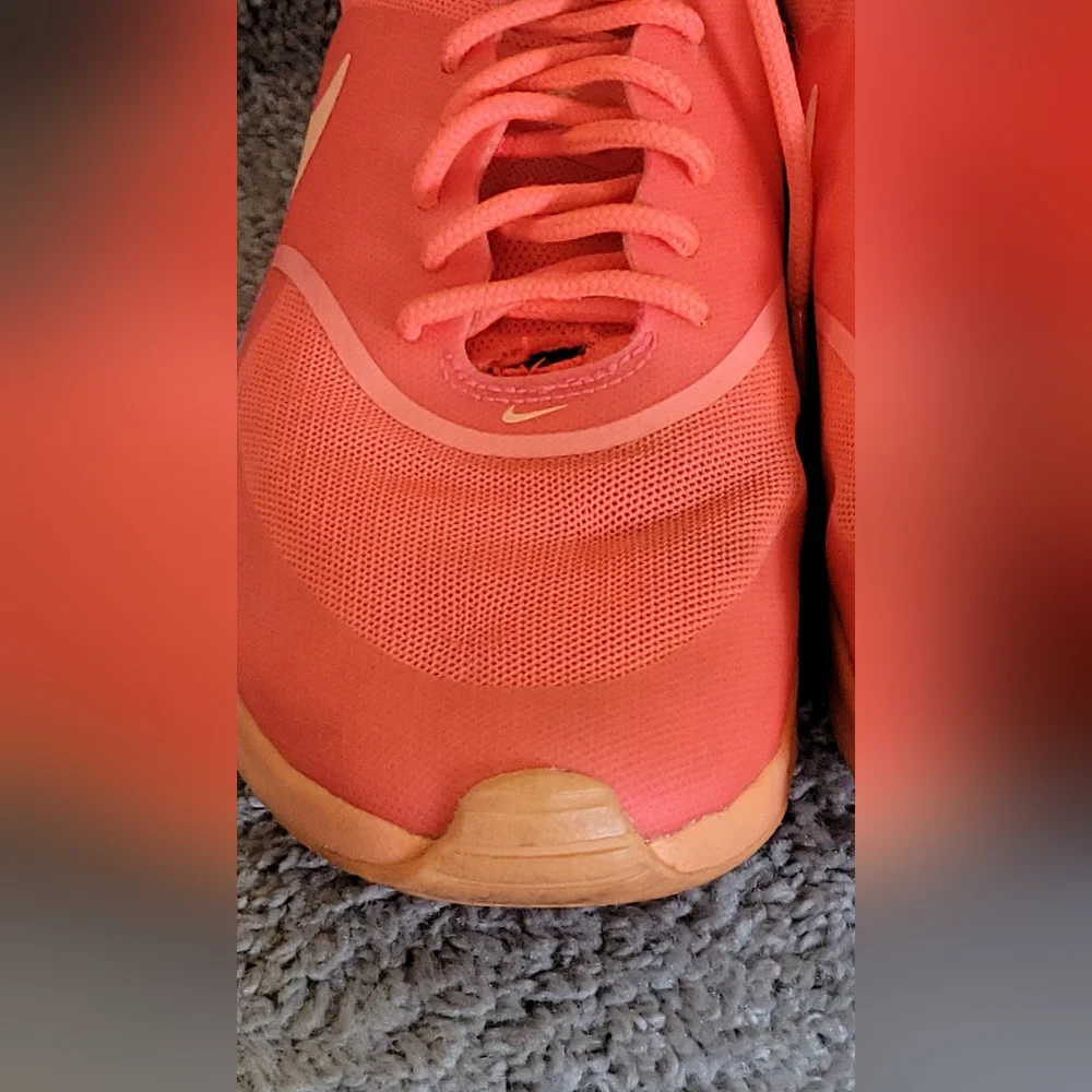Nike Air Max Thea Orange Mid Casual Running Comfort Shoes Size 7